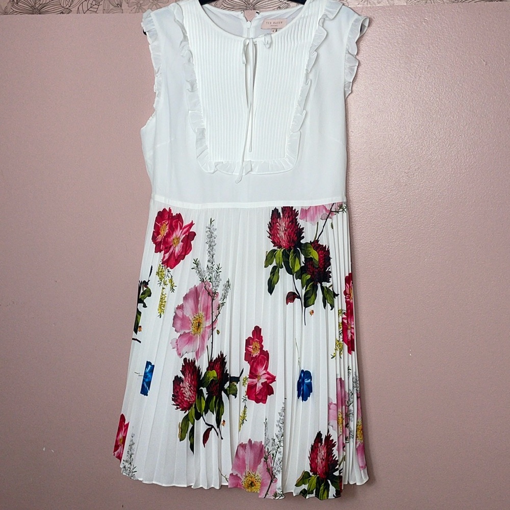 Ted Baker London Rommana Pleated Floral Dress 4 - Picture 1 of 9
